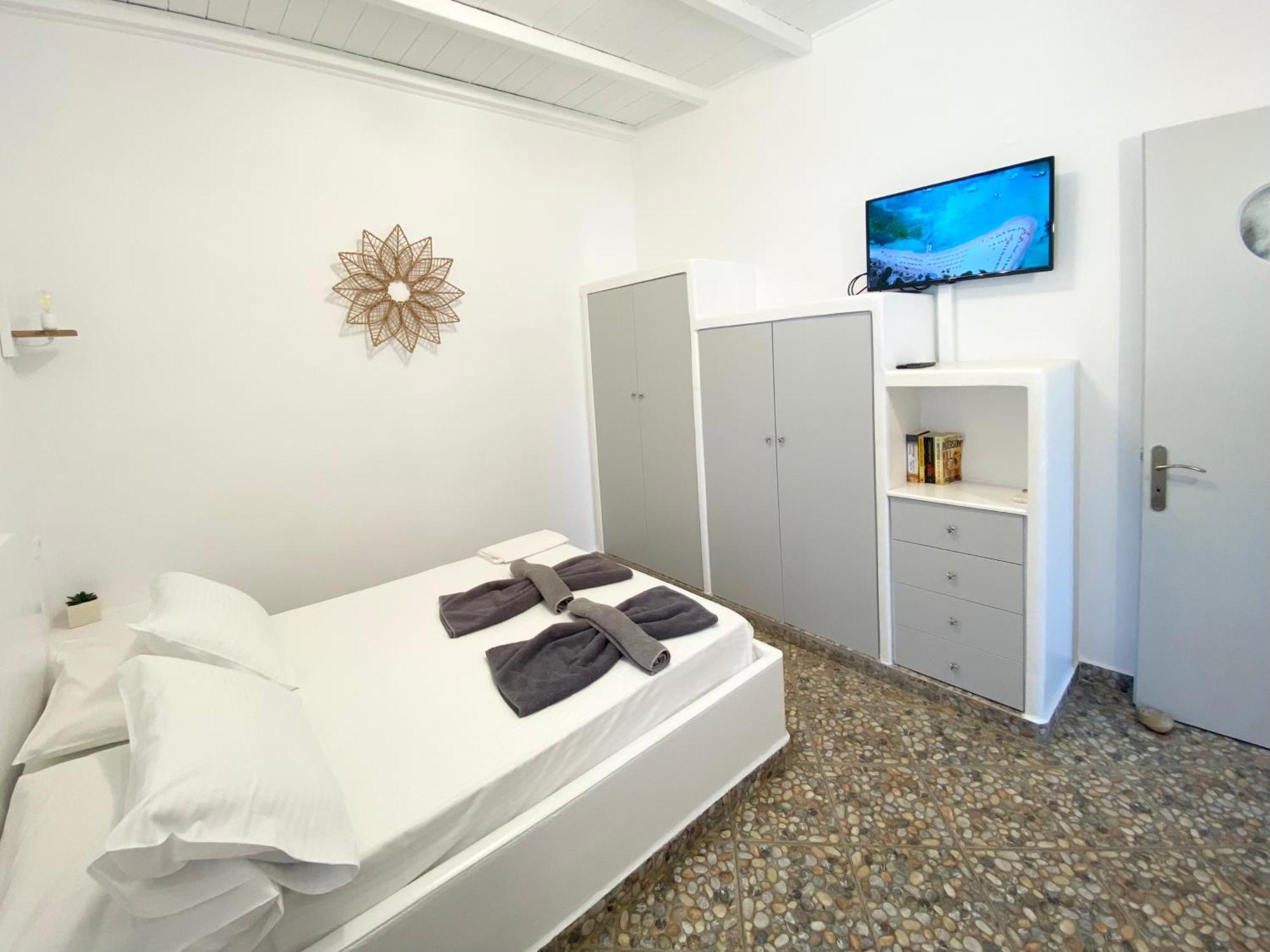 Agia Kyriaki Studios Agia Kiriaki Beach  Ngoại thất bức ảnh